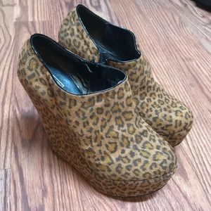 City Snappers Wedges Size 10